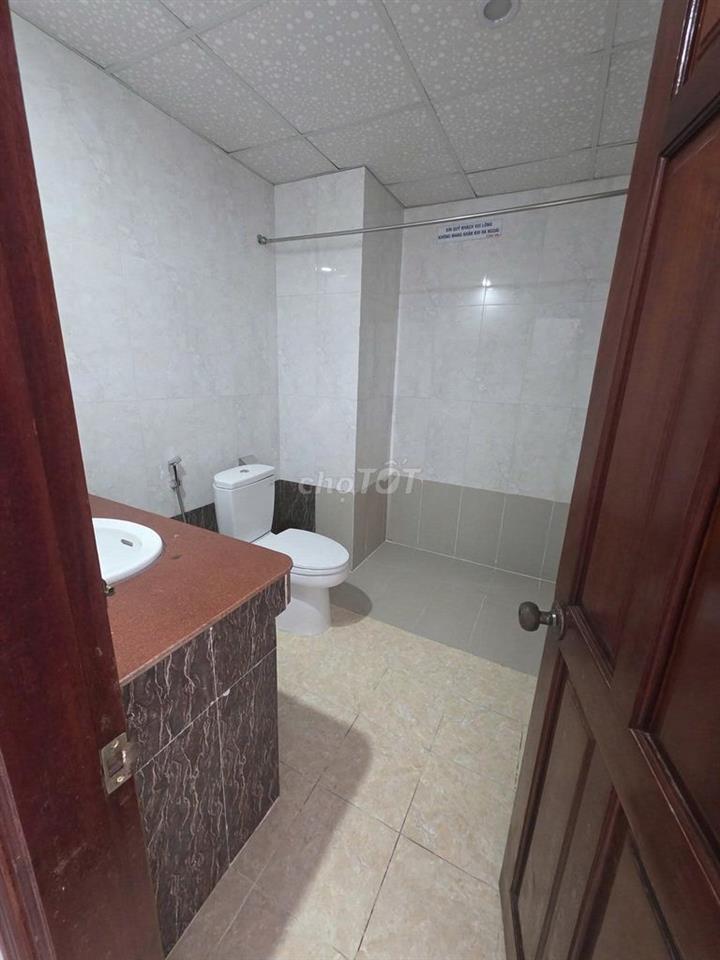 Cần cho thuê tòa căn hộ 9 tầng 48 phòng đường Nguyễn Tất Thành