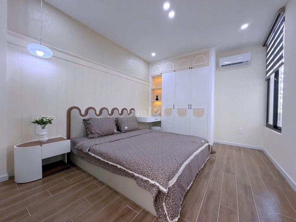 Cần cho thuê nhà đẹp 3 tầng đường Thanh Lương 18, Hòa Xuân 