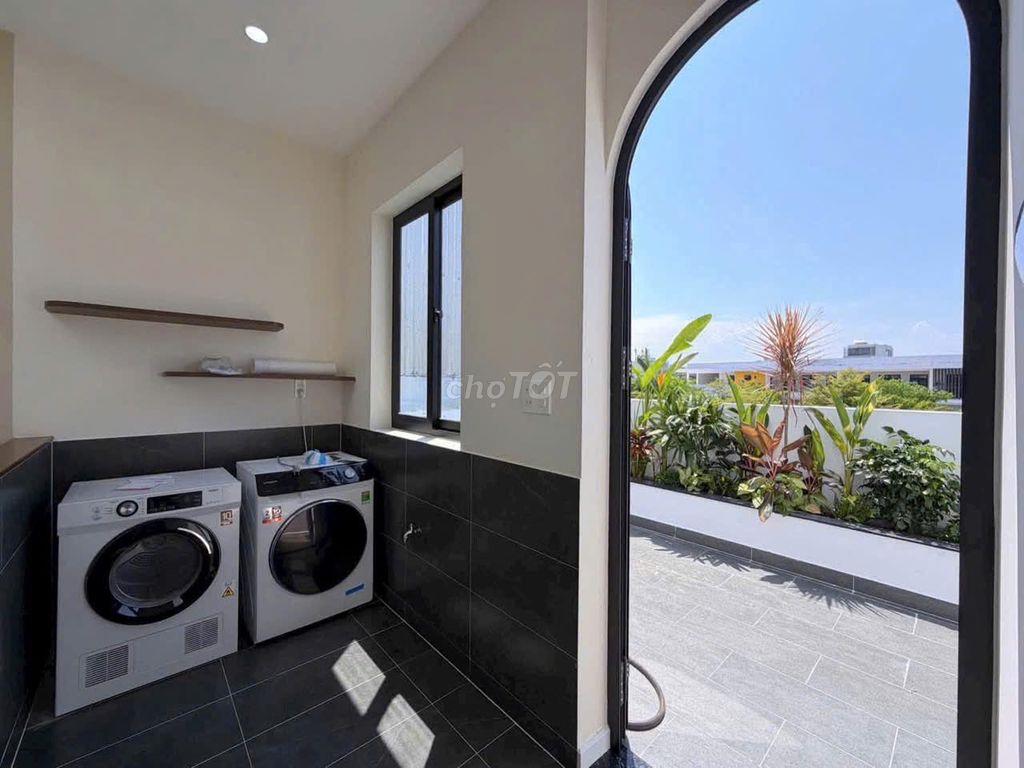 Cần cho thuê nhà đẹp 3 tầng đường Thanh Lương 18, Hòa Xuân 