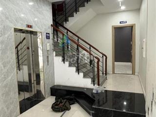 Cần cho thuê nhà 6 tầng đường Nguyễn Văn Linh, Hải Châu gần cầu Rông
