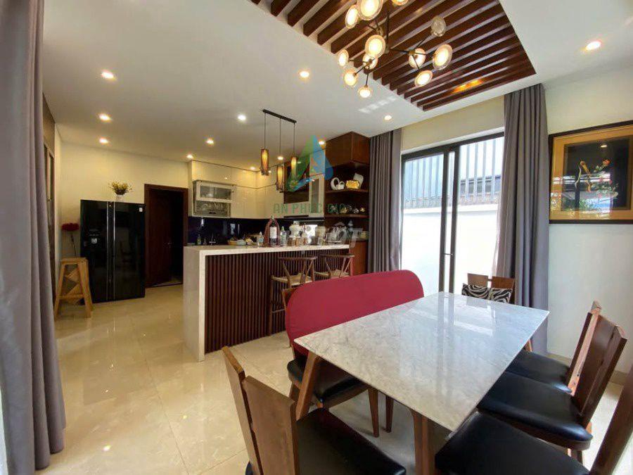 Cần cho thuê nhà biệt thự 3 tầng đường Tôn Thất Dương Kỵ, Hòa Xuân
