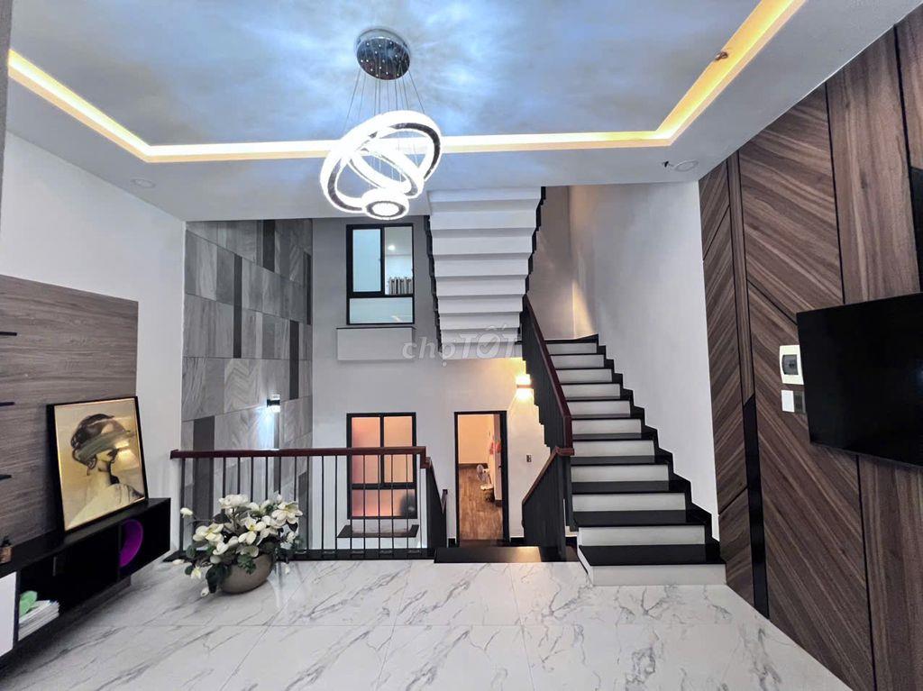 Bán nhà 4 tầng đường Hồ Trung Lượng, Hòa Xuân full nội thất cao cấp