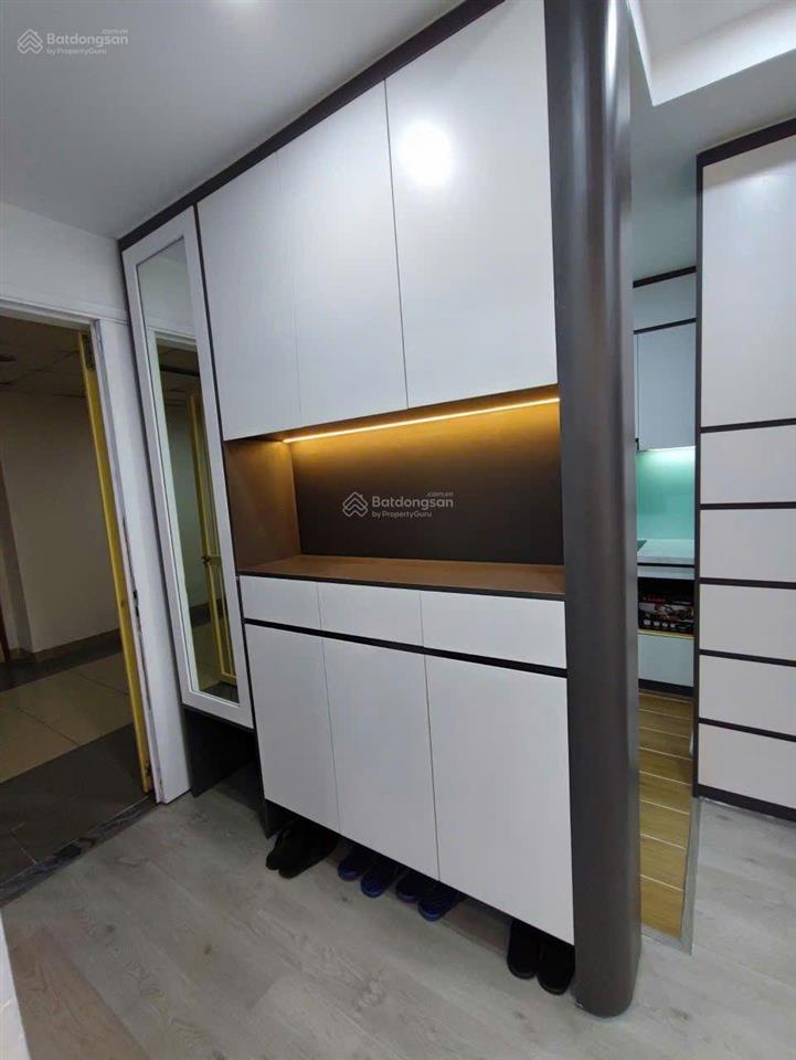 Sổ đỏ chính chủ bán nhanh chcc view thoáng, full nội thất 80m 2ngủ 2wc tòa hemisco xa la hà đông