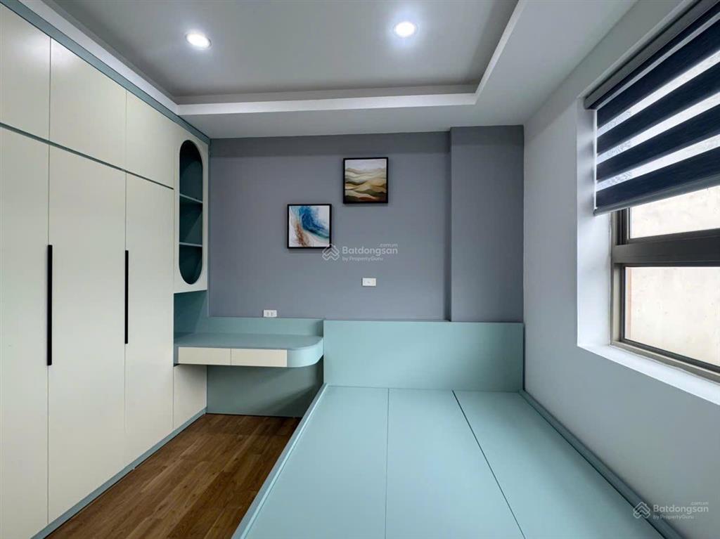 Chính chủ bán gấp căn góc  100m, 3pn, 2wc có sổ đỏ toà ct1 kđt xa la, full nội thất mới vào ở ngay