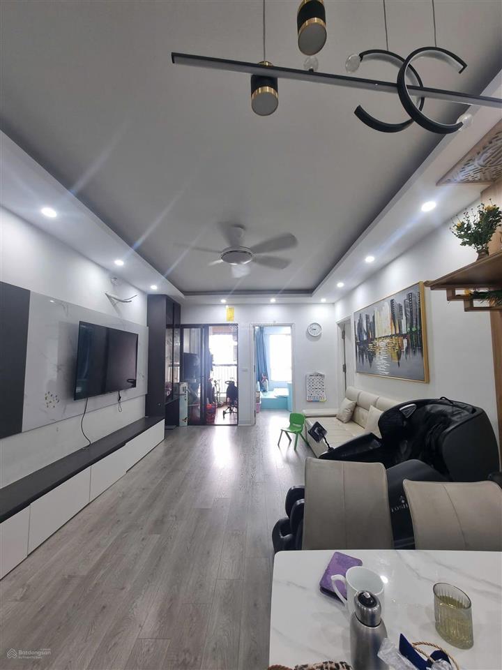 Trả giá là bán. sổ đỏ lâu dài, view thoáng, full nội thất 80m 2 ngủ 2 wc tòa hemisco xa la hà đông