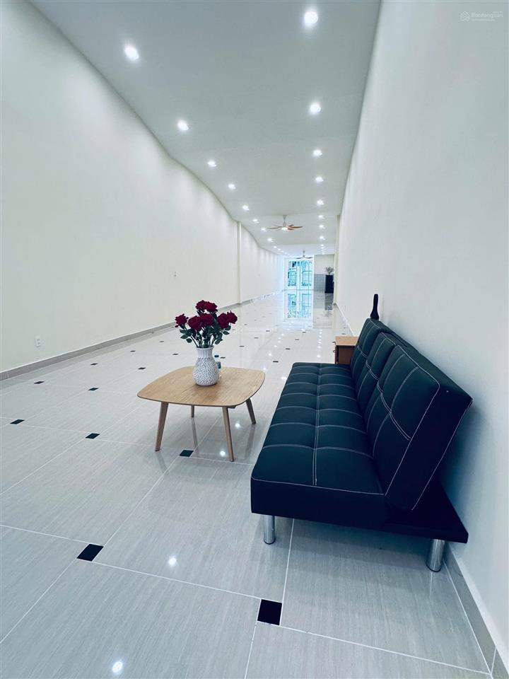 Bán nhà đường 54, dt 160m2 trung tâm thảo điền cách sông sài gòn 20m, giá 29,9 tỷ
