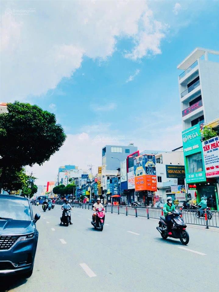 Bán nhà mt bạch đằng gần hàng xanh 1t 4l đang có hđt 50tr/tháng