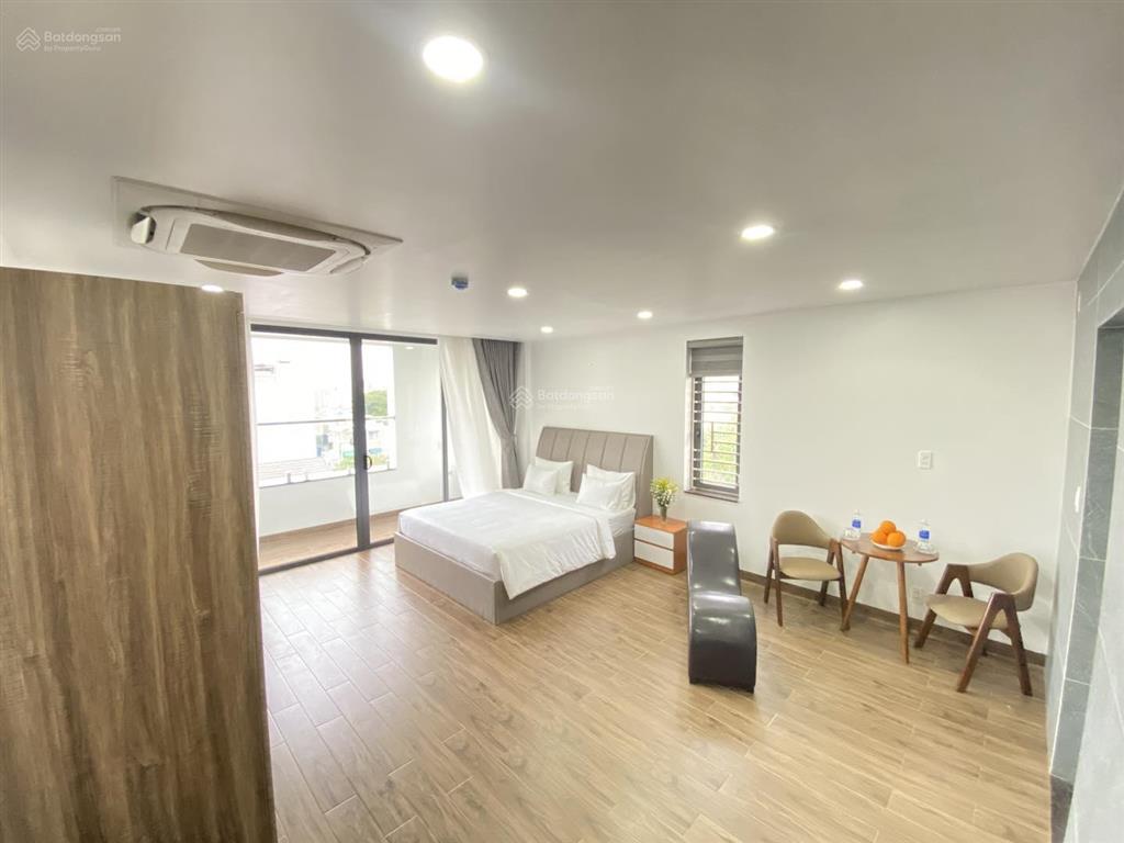 Bán tòa nhà khách sạn mặt tiền 266 nguyễn xí bình thạnh cao 7 tầng dts 800m2 có hđt 160tr/tháng