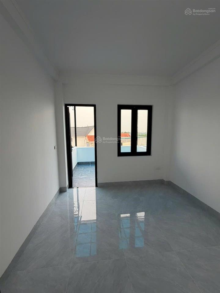 Bán nhanh nhà 5 tầng 150m² sàn sử dụng ô tô đỗ cổng gần đh tdtt phụng châu