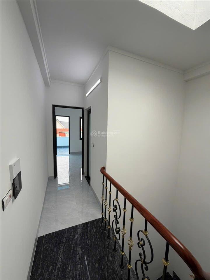 Bán nhanh nhà 5 tầng 150m² sàn sử dụng ô tô đỗ cổng gần đh tdtt phụng châu