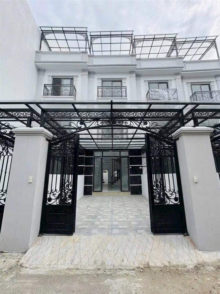 Một trong số ít cụm dự án ngay ngã tư trường ngô sĩ liên thị trấn chúc sơn 60m 4 tầng chỉ 4.18 tỷ