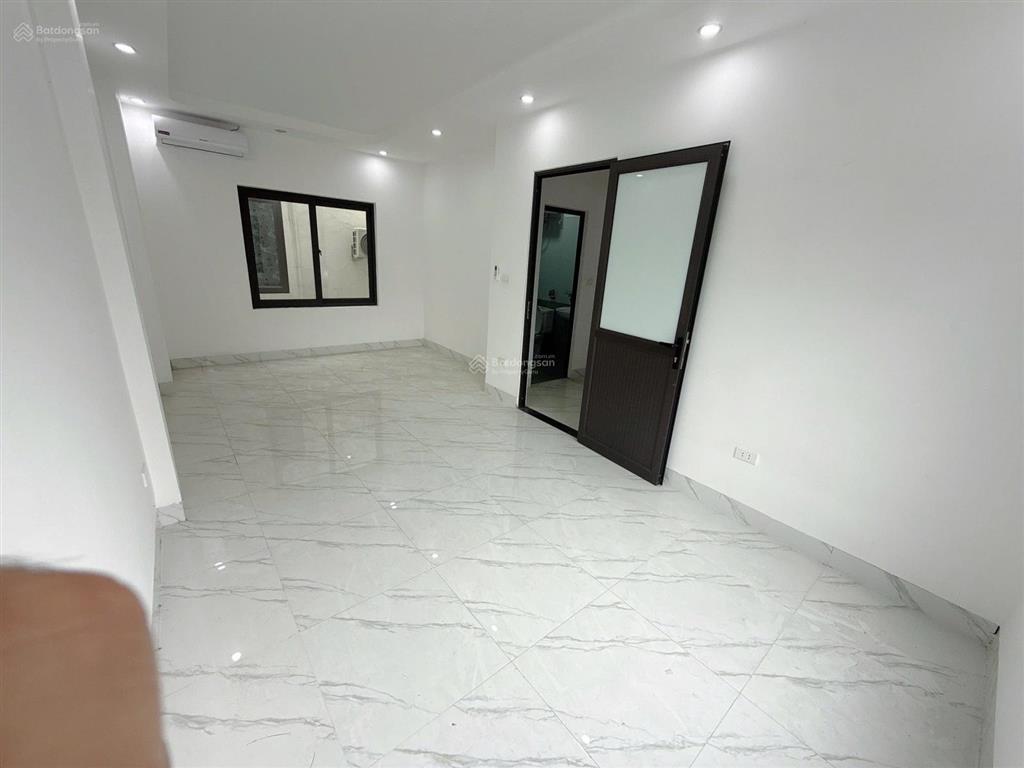 Giá hời phụng châu, căn 30m2 x 3.5 tầng, giá 2.75 tỷ. nhà xây 3.5 tầng, 3pn đầy đủ công năng