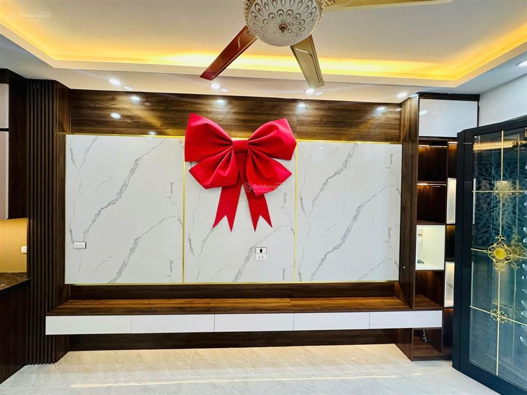Nhà đẹp 5 tầng  phùng châu, chương mỹ  ô tô đỗ cửa