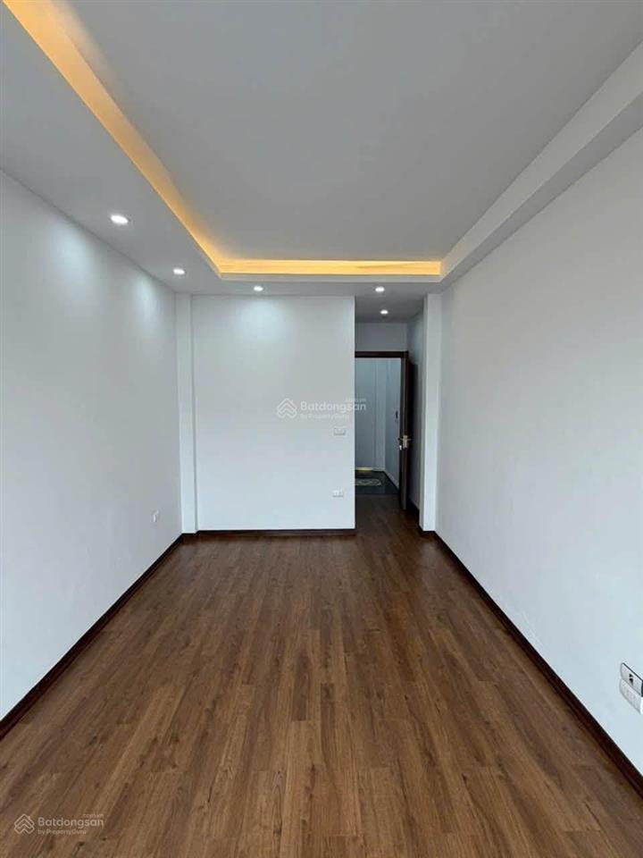 Nhà đẹp 5 tầng  phùng châu, chương mỹ  ô tô đỗ cửa