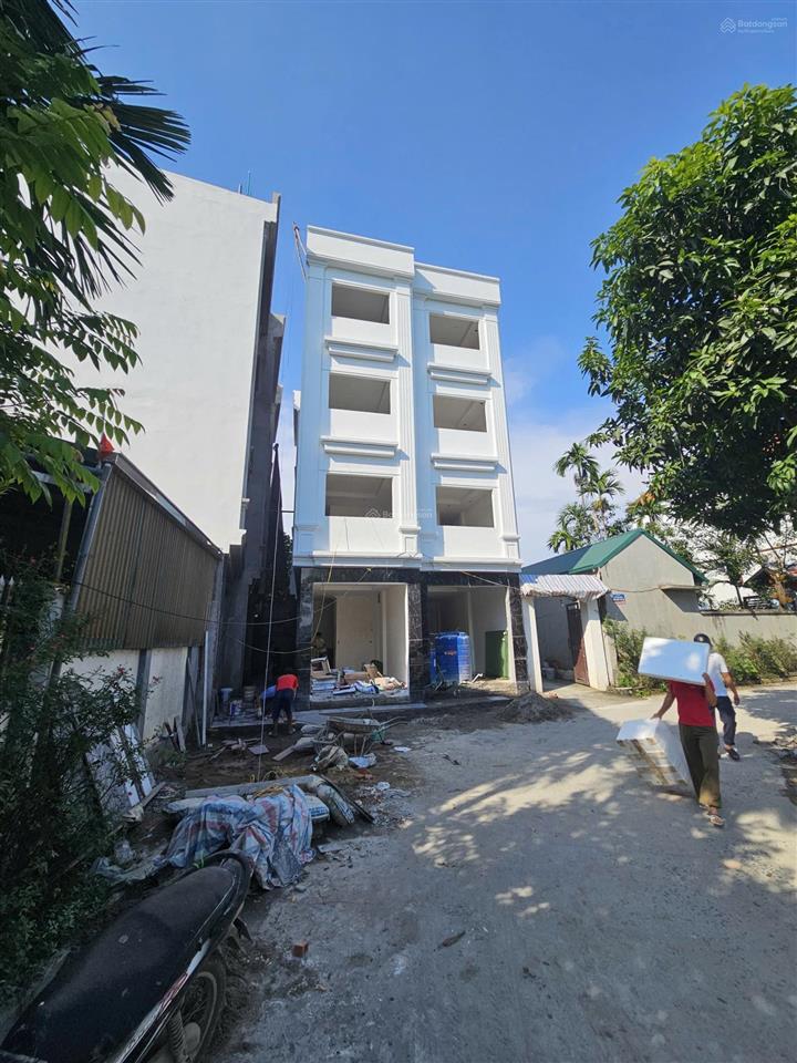 Nhà phụng châu 3 x 4 tầng trước nhà đường 12m giá 3,55 tỷ  e 0948 169 ***