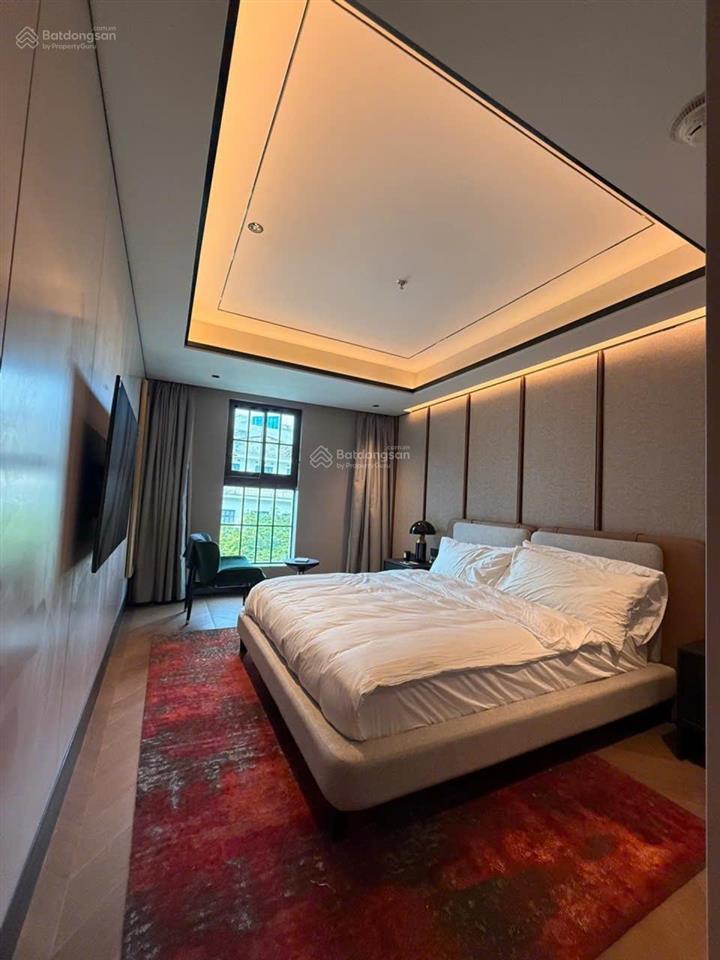Tòa khách sạn cao cấp, phố kim mã, 10 tầng, full nội thất, doanh thu 1,5 tỷ, giá 279 tỷ