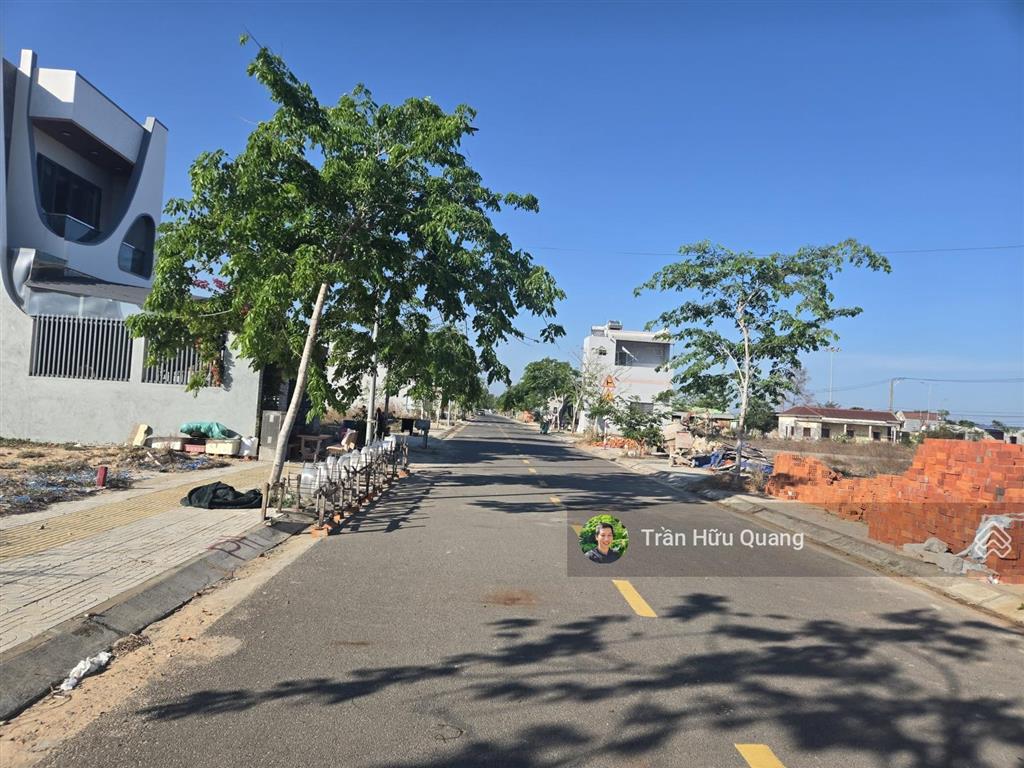Bán đất khu tái định cư bình châu mặt tiền 6m x 22m, full tc cách biển 500m