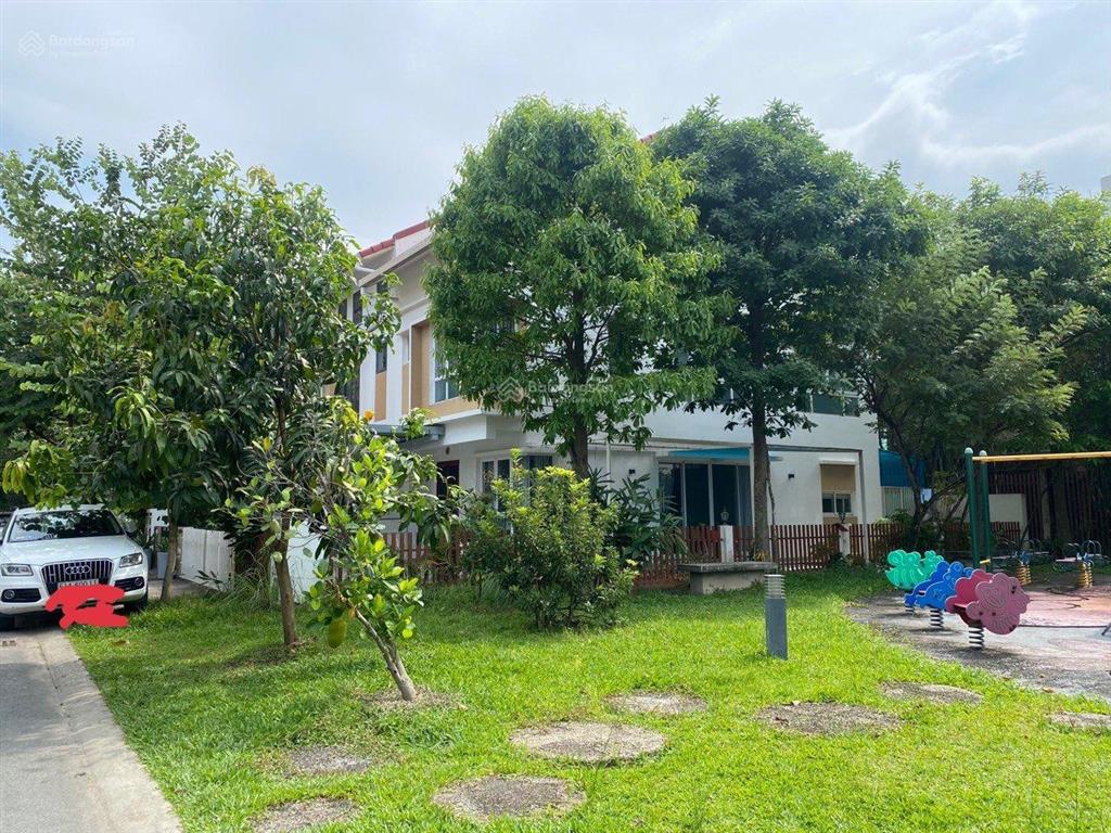 Bán căn góc nhà phố eco xuân giá 11 tỷ. dt 9x20 1t 2l 4pn 4wc. eco xuân ngay lotte.  0386 602 ***