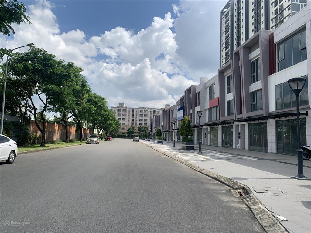 Cho thuê shophouse nhà phố tm eco xuân ngay lotte lái thiêu giá 20tr/ tháng. dt 6x25 1 trệt 2 lầu