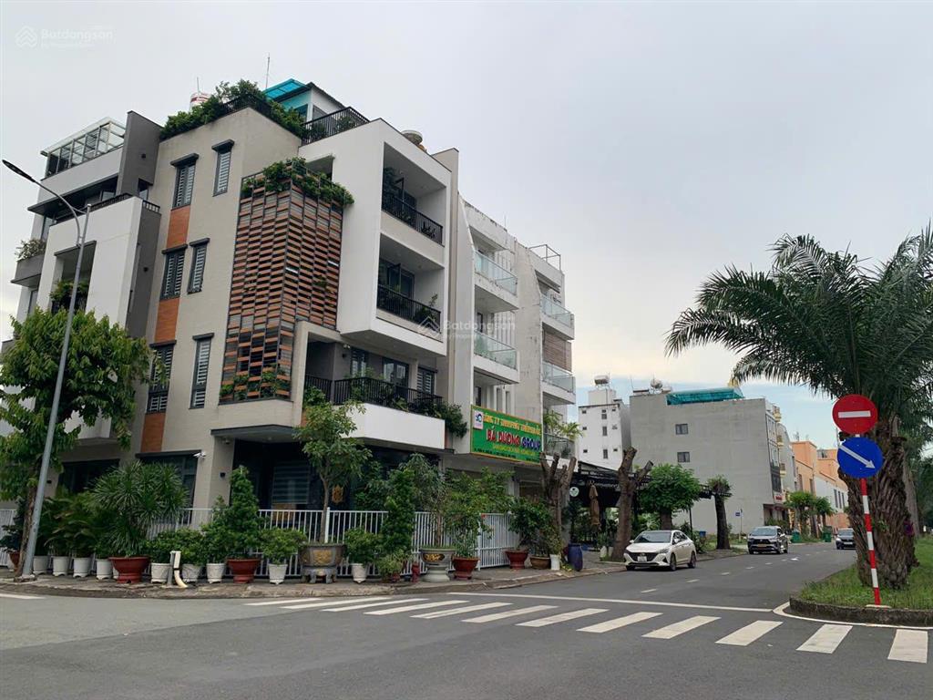 Cần tiền bán gấp lô đất the seasons ngay lotte giá 4.8 tỷ. dt 5x21. sổ sẵn.  0386 602 ***