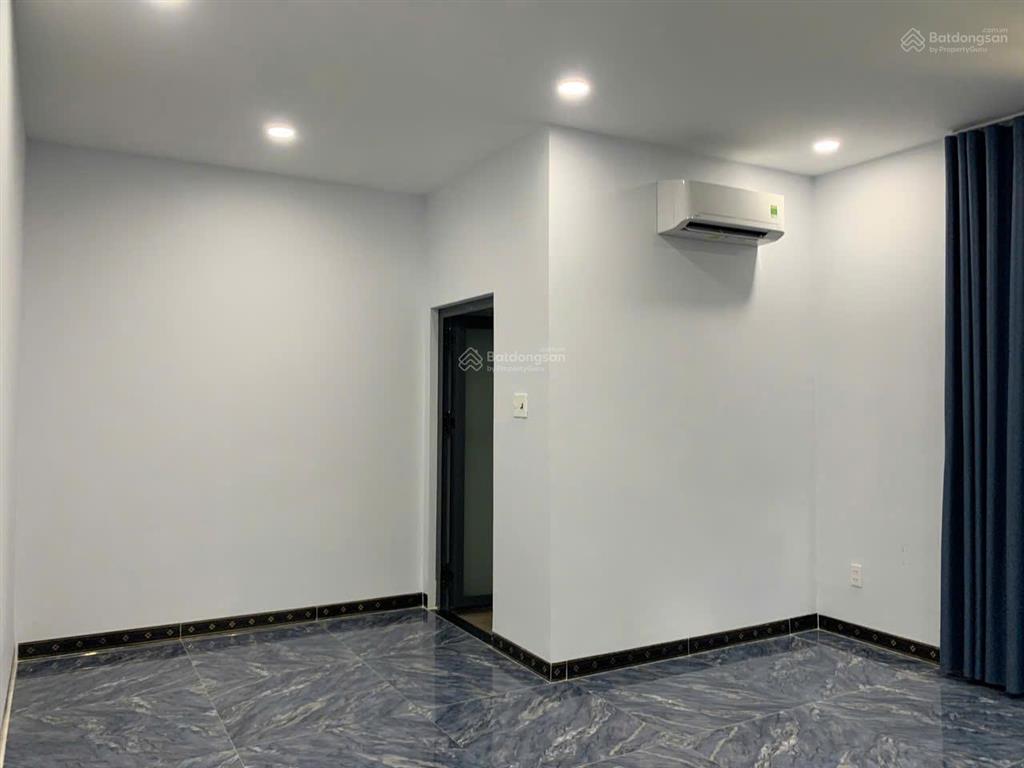 Ngộp ngân hàng bán gấp nhà the seasons ngay lotte đường n2 17m giá 11 tỷ. dt 6x20 1t 3l 4pn 5wc