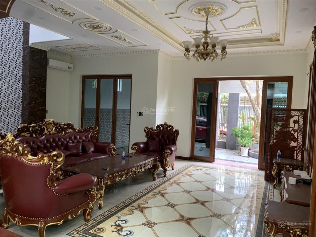 Bán gấp biệt thự the seasons ngay lotte giá 16 tỷ. đầy đủ nội thất cao cấp. dt 10x20 1t 3l 4pn 5wc