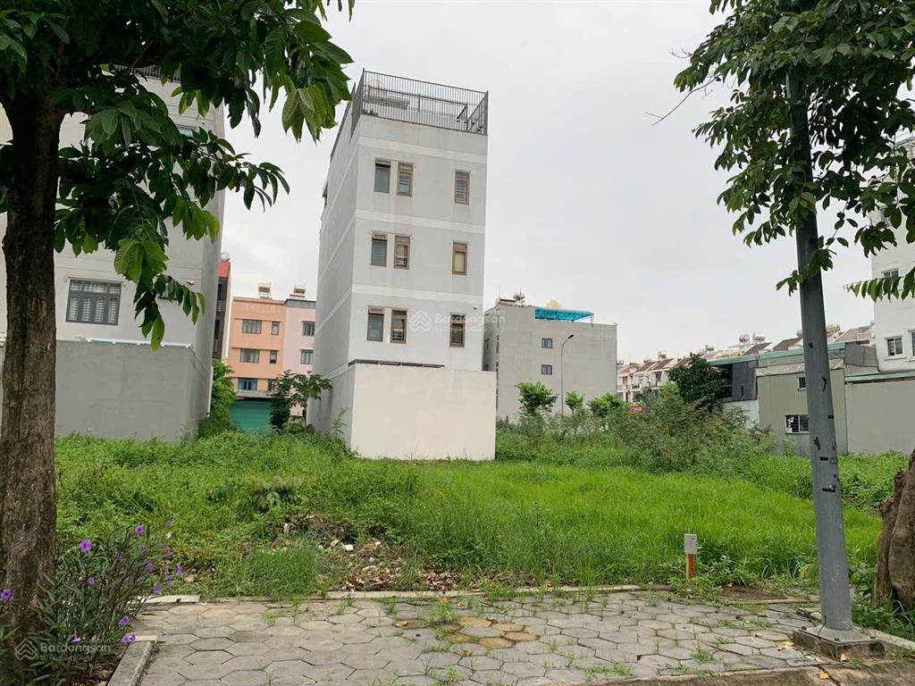 Cần vốn kinh doanh bán gấp lô đất the seasons ngay cổng chính lotte giá 6.8 tỷ. dt 6x20. sổ sẵn
