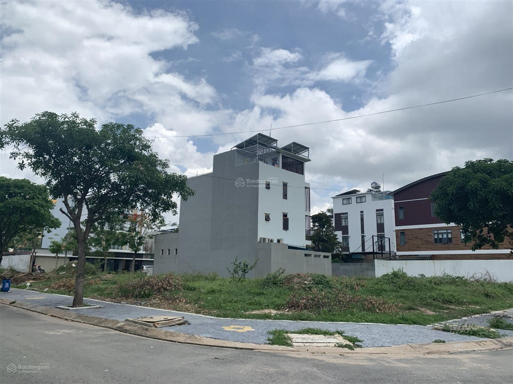 Chỉ 1 lô góc đất the seasons ngay lotte bán giá rẻ 10.7 tỷ. dt 8x21 sổ sẵn full thổ. 0386 602 ***