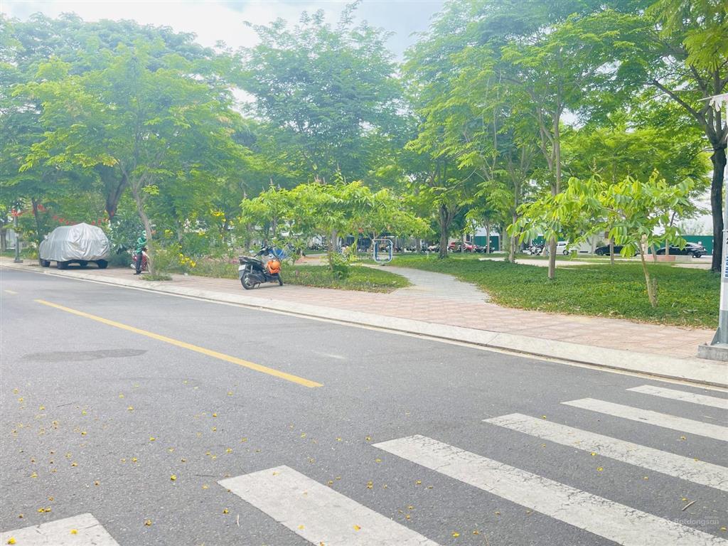 Chỉ một lô duy nhất mặt tiền rộng 8m phù hợp với mọi loại hình kinh doanh giá tốt nhất thị trường