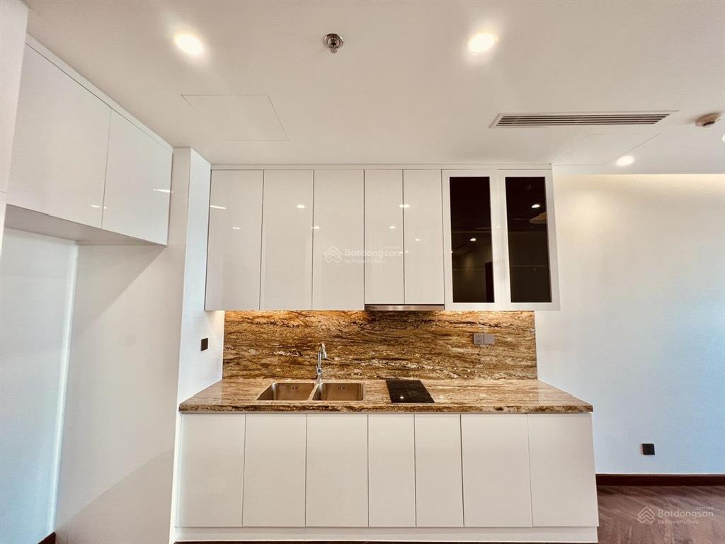 Bán gấp ch 1,5pn view công viên tại diamond crown hải phòng, 56m2, giá chỉ 2,4 tỷ vnd