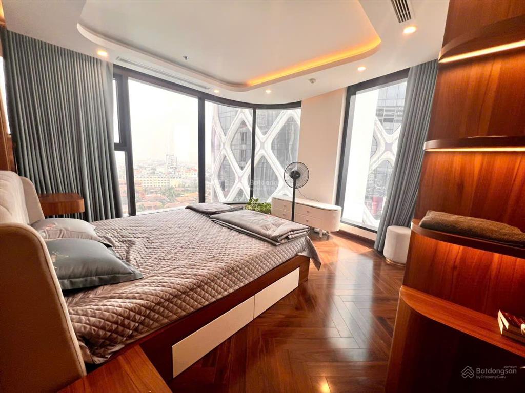 Cho thuê căn hộ góc 2,5 ngủ 94m2 giá 16tr