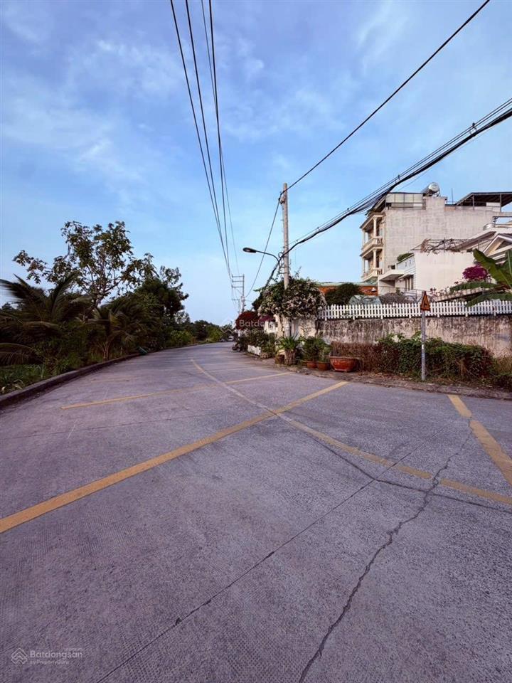 Bán đất tại hà huy giáp, 9,5 tỷ, 305 m2, đẹp, nhiều tiện ích, q12, hcm