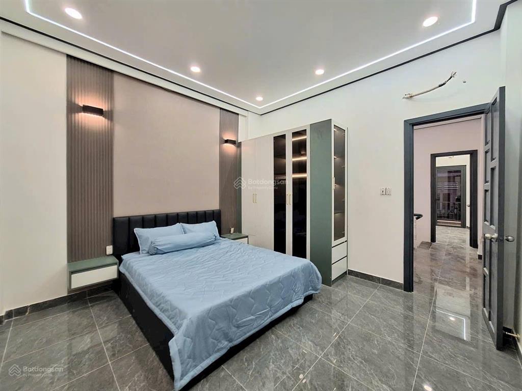 Bán nhà ngã tư ga 4 tỷ shr  an phú đông cách gò vấp 5 phút
