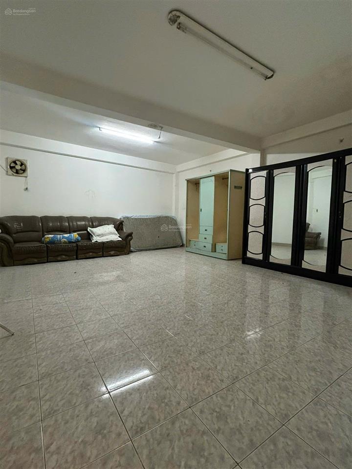 Cho thuê nhà mặt tiền phó cơ điều  trần quý, quân 11, 5,2m x 23m, 3 tầng, 38 triệu tl