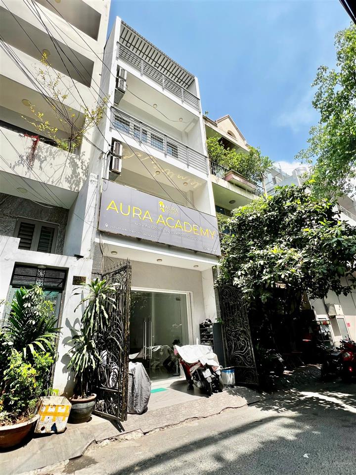 Nhà cho thuê nguyên căn 243/4 tô hiến thành, quận 10, 4,7m x 20m, 4 tầng, 50 triệu/thang.