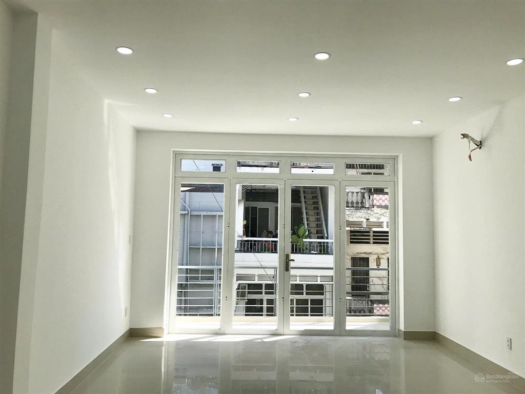 Nhà cho thuê nguyên căn 243/4 tô hiến thành, quận 10, 4,7m x 20m, 4 tầng, 50 triệu/thang.