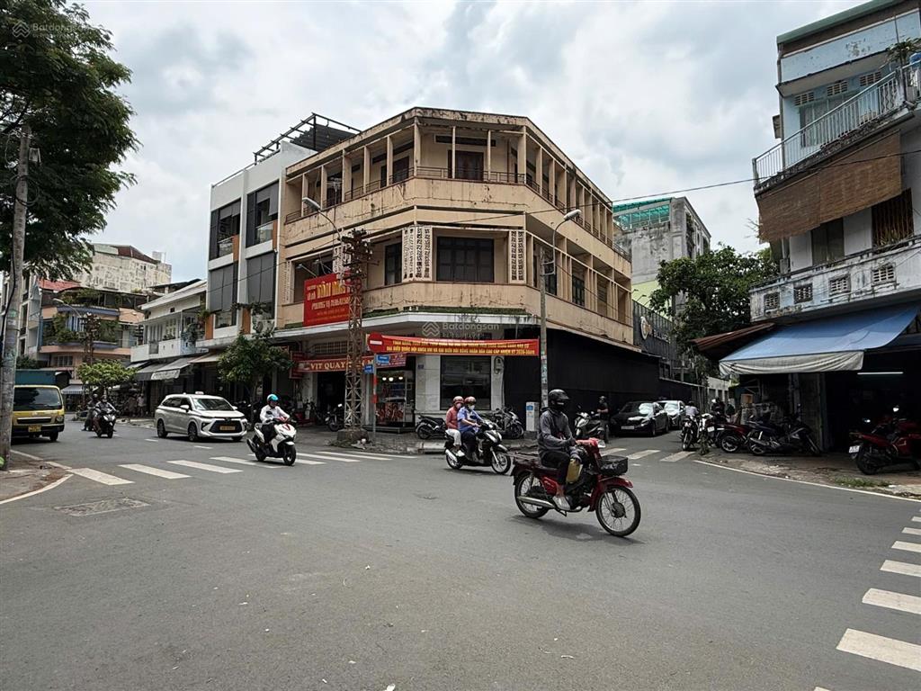 Bán nhà góc 2 mặt tiền 72  74 phó cơ điều  đặng minh khiêm, quân 11, 388,7m2, 62 tỷ tl