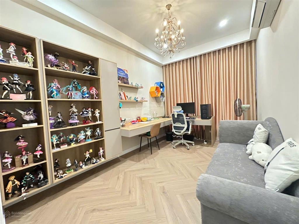 Bán nhà mặt tiền 256 minh phụng , phường minh phụng , 8,5m x 27m, 3 lầu, 61 tỷ thương lượng