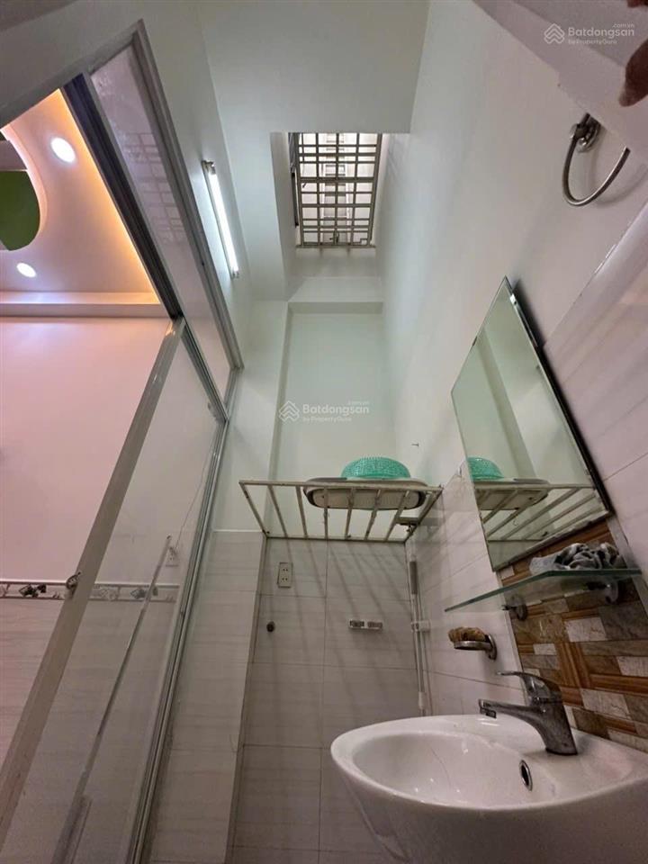 Hẻm xe hơi thông ao đôi  diện tích công nhận 62m2  2 tầng  tặng full nội thất  chỉ 5,1 tỷ