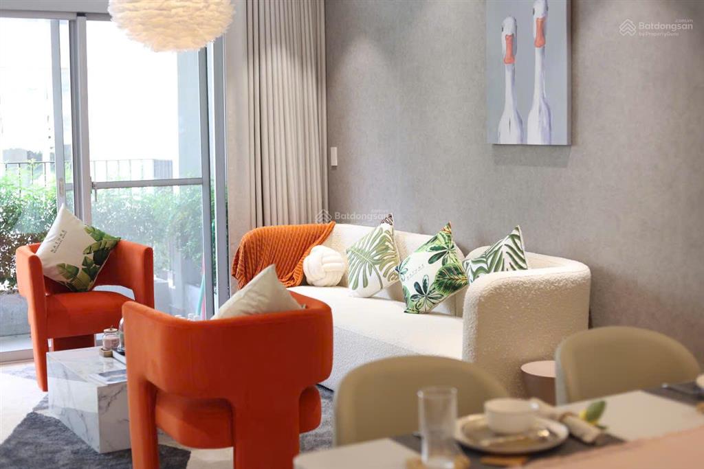 Bán gấp ch duplex star hill, 133m2, 3pn, 2wc, đầy đủ nội thất cao cấp có ô xe chỉ 13 tỷ. gọi ngay