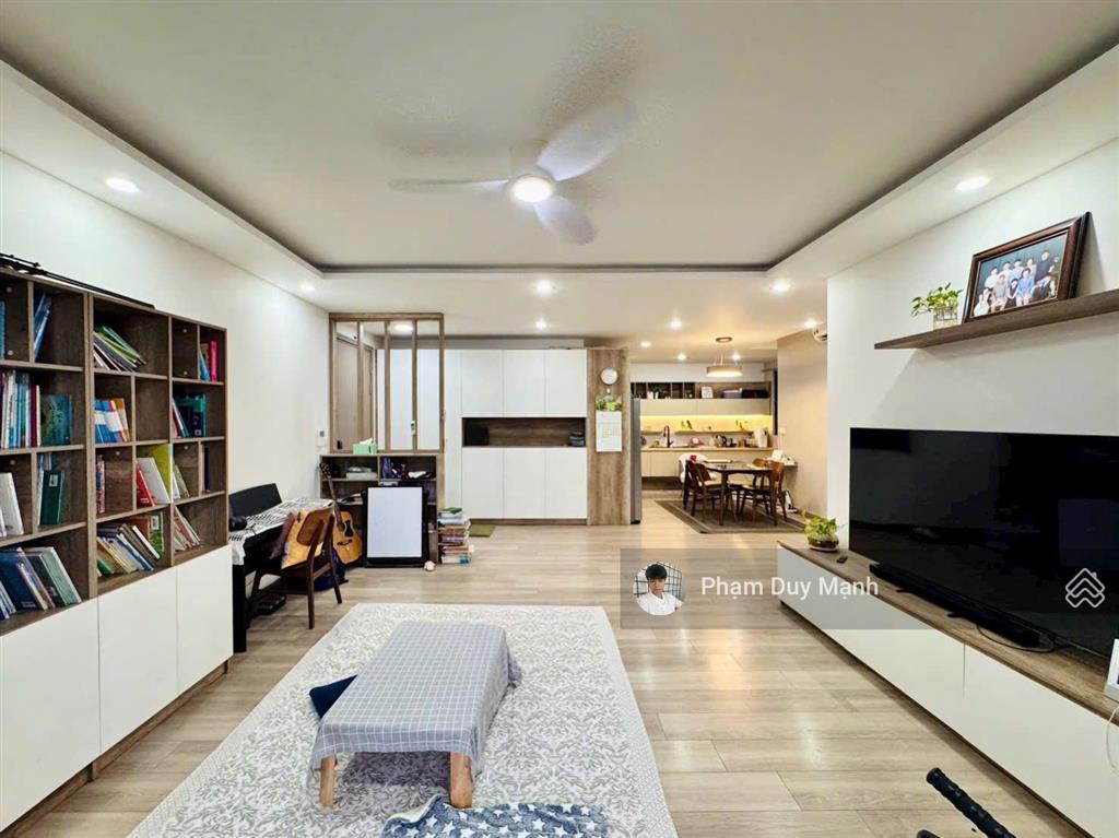 Bán gấp cc the view riviera point, 125m2, 3pn, 2wc chỉ 10 tỷ, nhà đẹp ở ngay.  0931 876 *** mạnh