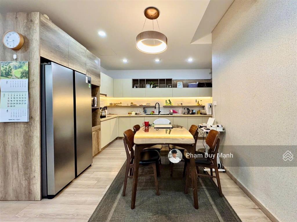 Bán gấp cc the view riviera point, 125m2, 3pn, 2wc chỉ 10 tỷ, nhà đẹp ở ngay.  0931 876 *** mạnh