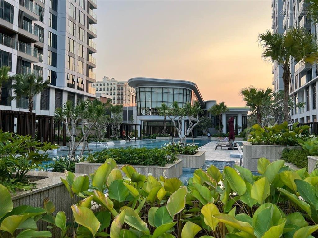 Cần bán nhanh cardinal court dt 80m2, 2pn, lầu cao view thoáng, ô xe hơi.  0931 876 *** em mạnh