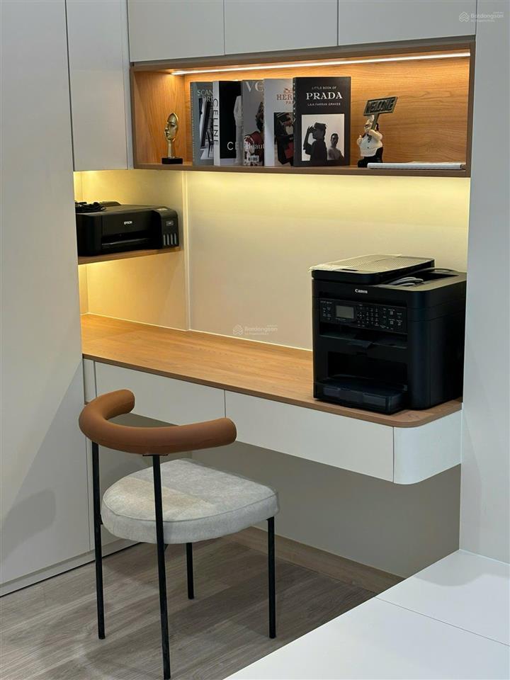 Cần bán nhanh cardinal court dt 80m2, 2pn, lầu cao view thoáng, ô xe hơi.  0931 876 *** em mạnh