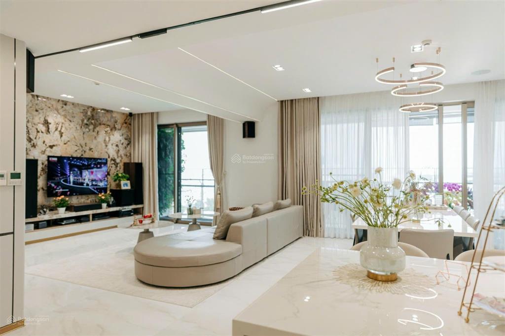 Bán gấp! cặp đập thông the peak midtown, 210m2, 4pn, 3wc, kèm 2 ô xe hơi, lầu cao, view sông 32 tỷ