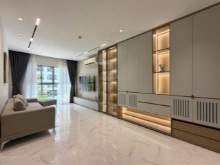Bán ch happy valley, 9,6 tỷ, 105m2, 3pn, 2wc, nội thất cao cấp mới 100% ở ngay, có ô xe hơi riêng