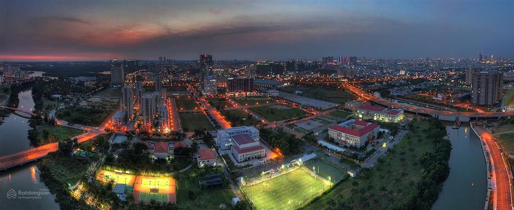 Cực rẻ! bán gấp chcc riviera point 148m2, 3pn, 3wc chỉ 9,99 tỷ, full nội thất sang trọng