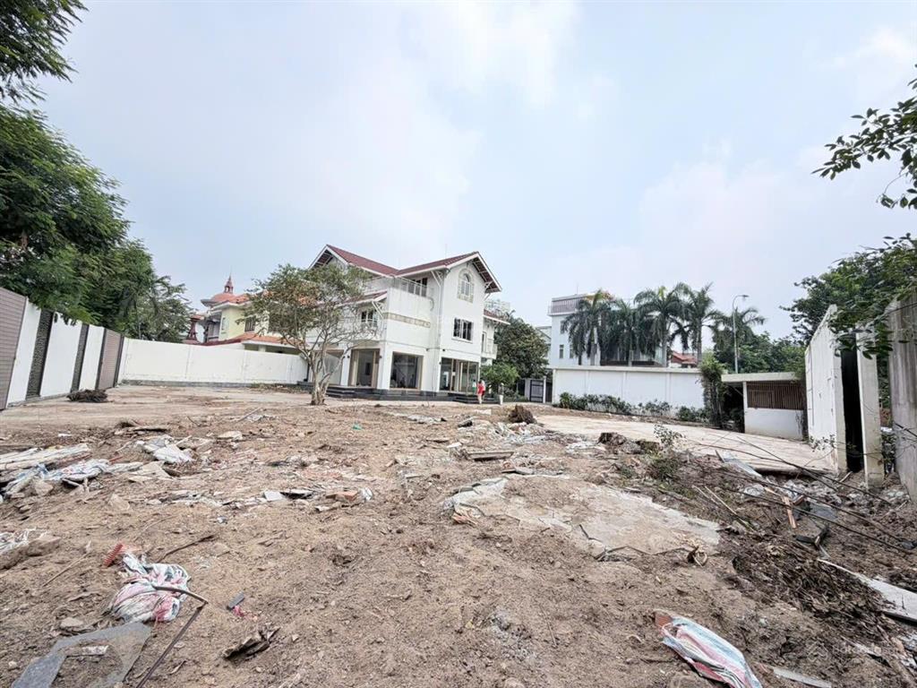 Bán gấp đất mặt tiền lương định của, an phú, quận 2, tp. hcm, 90 tỷ, 200m2 hàng hiếm