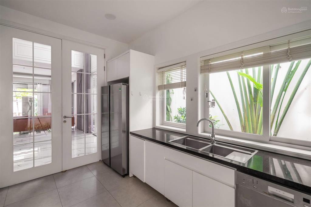 Cho thuê nhà riêng 216 nguyễn văn hưởng, 110 triệu, 220 m2