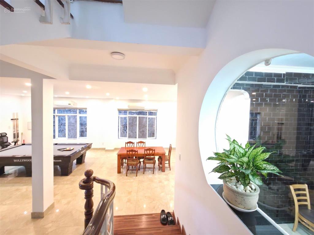 Cho thuê biệt thự đẹp tại quốc hương, 140 triệu, 432 m2, nhiều tiện ích